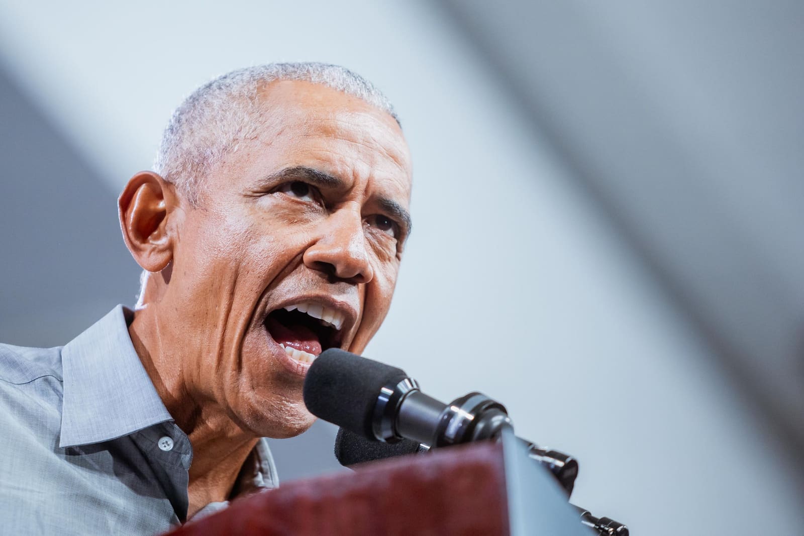 Barack Obama speaks into the microphone in Charlotte, NC